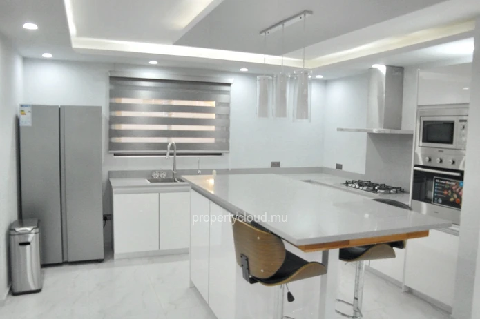 Black river for sale beautiful new and contemporary 4 bedroom villa with swimming pool, located in a quiet area and c...