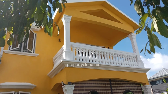 For rent – 2-bedroom air-conditioned apartment – Cap Malheureux