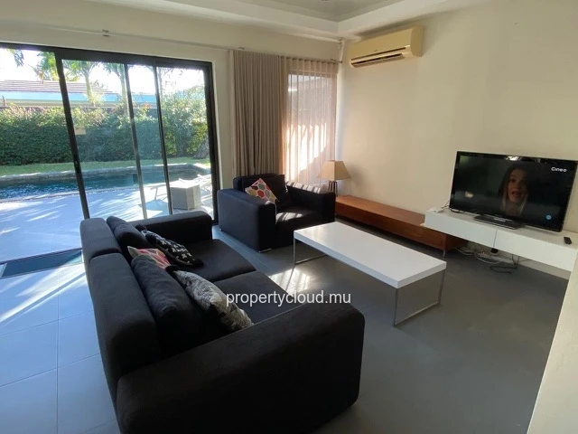 For sale: magnificent villa in a residence accessible to foreigners in Pereybere.