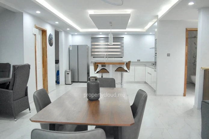 Black river for sale beautiful new and contemporary 4 bedroom villa with swimming pool, located in a quiet area and c...