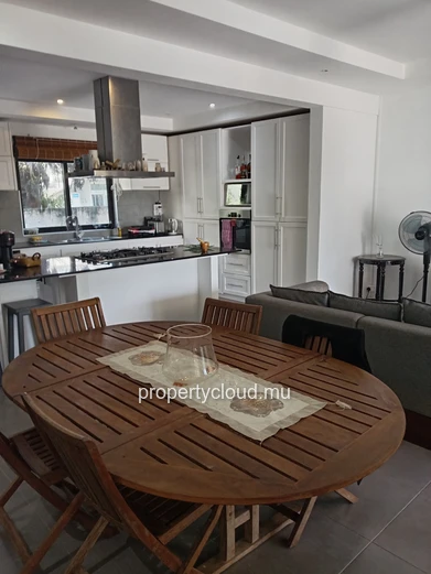 Exceptional Rental In Bain Boeuf: Magnificent 4 Bedroom Family Villa With Pool - 2 Min Walk To The Beach!