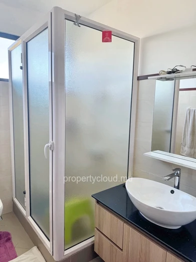 Phœnix (bonne terre) à vendre villa non meublée 4 chambres avec un double garage située dans un quartier calme