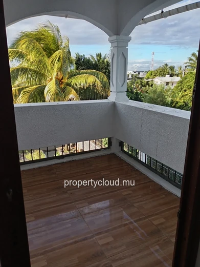 Spacious Family Villa With Roof Top Sea & Mountain View - Prime Goodlands Area