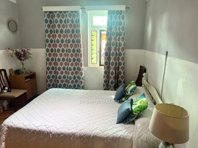  Albion – For sale, 4-bedroom family villa near the beach