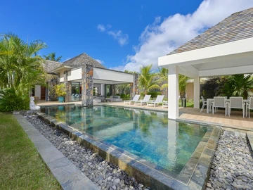 4 Bedroom Villa