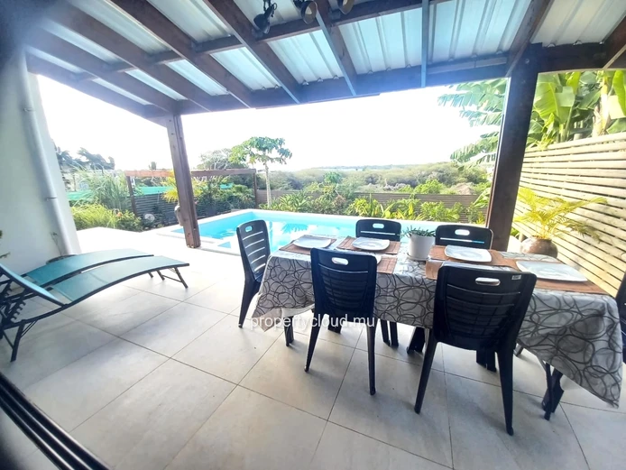 Tamarin – For sale, recent 3-bedroom villa with swimming pool and open view