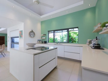 4 Bedroom Villa