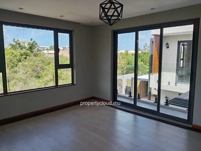 New contemporary villa in Pereybere – 6 bedrooms – Central swimming pool – Premium amenities