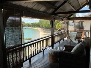 For rent – Superb 3-bedroom apartment facing the sea – Grand Baie
