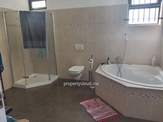 FOR SALE – VILLA WITH EXCELLENT RENTAL PROFITABILITY – GRAND GAUBE Grand Gaube, a few minutes from Calodyne and less ...