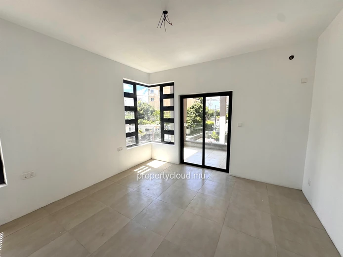 Quatre Bornes for sale magnificent and new 3 bedroom apartment project located not far from Saint-Jean road.