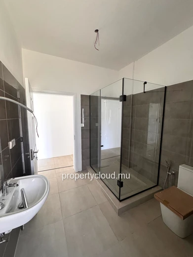 Quatre Bornes à vendre projet d'appartement de 3 chambres près de la route Saint-Jean