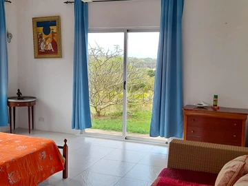 5 Bedroom Villa