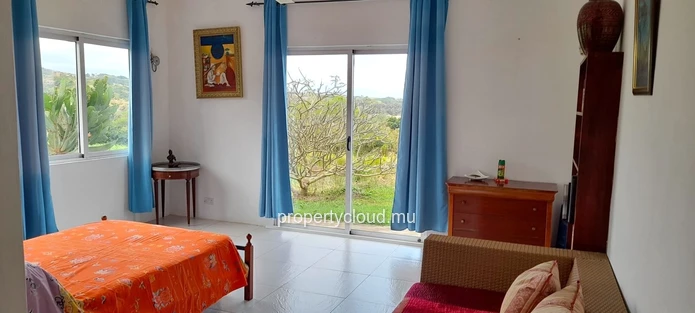 St Martin Bel Ombre – For sale: large property with panoramic view