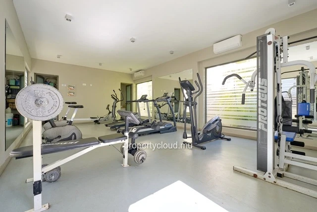 For sale: magnificent 3-bedroom en suite apartment accessible to foreigners in Bain Bœuf.