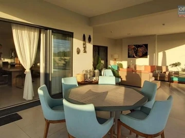 5 Bedroom Villa