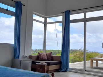5 Bedroom Villa