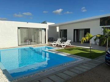 4 Bedroom Villa