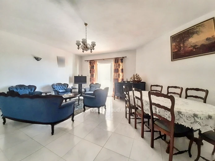 Quatre Bornes for sale comfortable furnished 3 bedroom apartment in secure residence with swimming pool and gym close...
