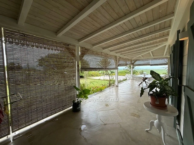 For sale: magnificent 3-bedroom villa in Mont Piton 1.