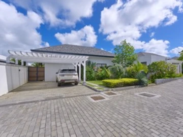 4 Bedroom Villa