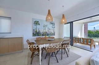 For sale: 3-bedroom apartment accessible to foreigners in Pointe Aux Canonniers.
