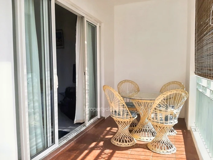 Quatre Bornes for sale comfortable furnished 3 bedroom apartment in secure residence with swimming pool and gym close...