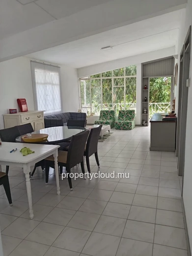 POINTE AUX CANNONIERS - Family home with separate apartment – Quiet neighborhood, close to the beach