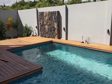 6 Bedroom Villa