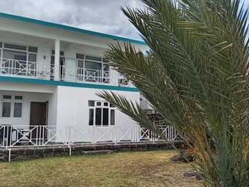 5 Bedroom Villa