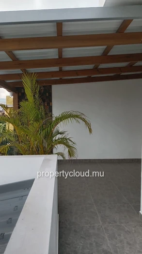 For rent – Brand new villa with swimming pool in the heart of Grand Baie