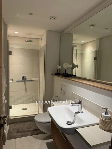 For sale: 3-bedroom ground-floor apartment accessible to foreigners in Mont Choisy.