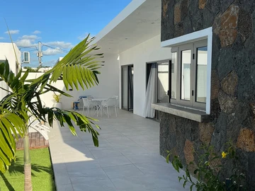 4 Bedroom Villa