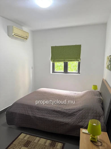 Flic en Flac Superbe Appartement Meublé à Vendre dans une Résidence Sécurisée avec Piscine