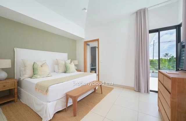 For sale: magnificent 4-bedroom villa with en suite rooms, accessible to foreigners in Pereybere.