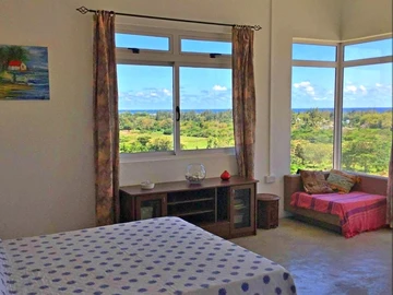 5 Bedroom Villa