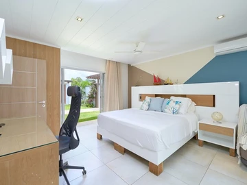 5 Bedroom Villa