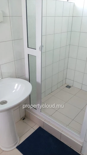 For rent – 2-bedroom air-conditioned apartment – Cap Malheureux
