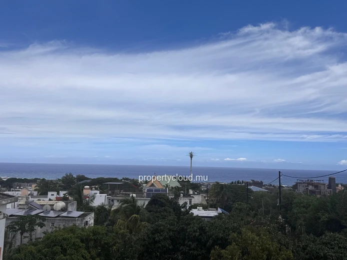  For rent in Flic en Flac – Superb modern 3-bedroom apartment