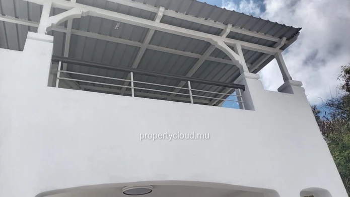 FOR RENT - 3-bedroom villa – Pereybère