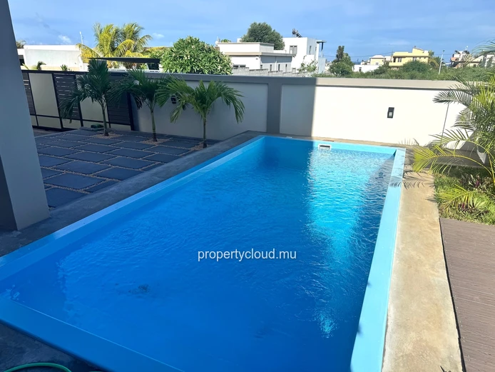 Flic-en-Flac – For sale: New 4-bedroom villa with swimming pool