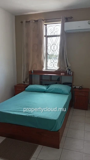 FOR RENT: Waterfront Villa / POINTE AUX CANNONIERS