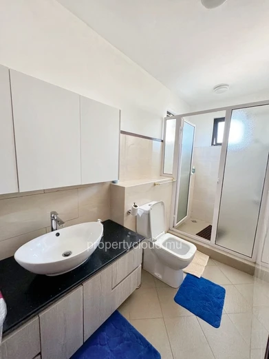 Phœnix (bonne terre) à vendre villa non meublée 4 chambres avec un double garage située dans un quartier calme