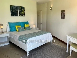 For rent – Superb 3-bedroom apartment facing the sea – Grand Baie
