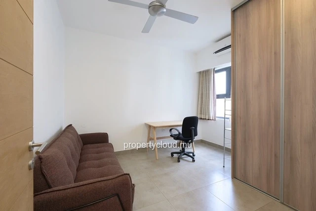 A vendre appartement de 3 chambres accessible aux étrangers à Mont Choisy.