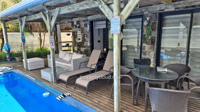 Stunning contemporary 3-bedroom villa with swimming pool – Flic-en-Flac