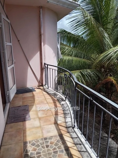 À vendre – 2 appartements dont 1 duplex à Grand Gaube