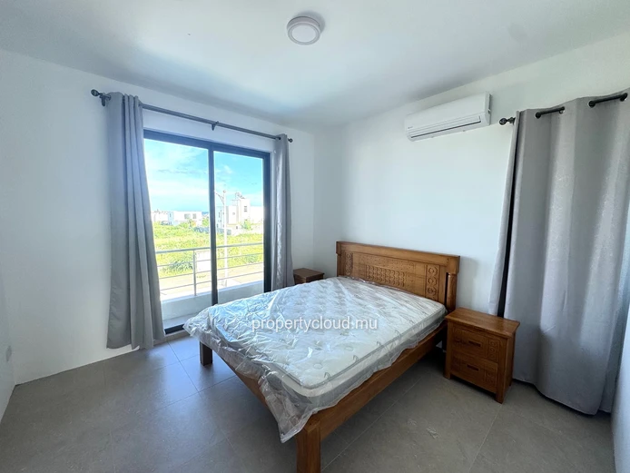 Flic-en-Flac – For sale: New 4-bedroom villa with swimming pool
