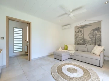 5 Bedroom Villa