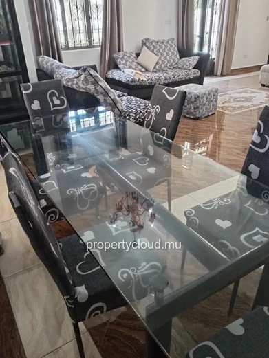 For rent, Large family villa with garden - TROU AUX BICHES